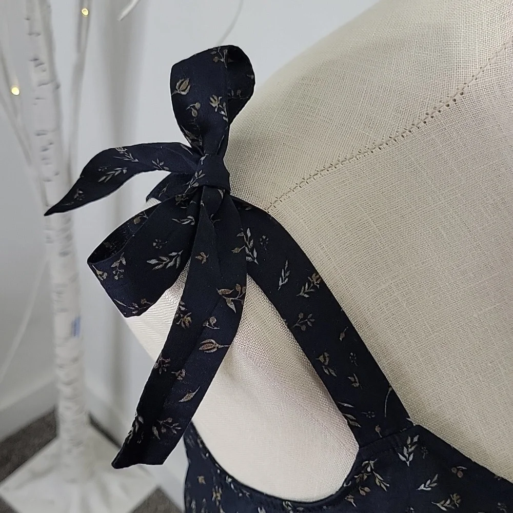 Universal Thread Sleeveless Shoulder Strap Ties Top SZ S - Picture 2 of 11